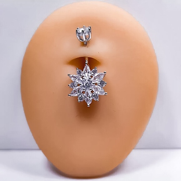 ⚜️[𝟯/$𝟮𝟴]⚜️NEW CZ Flower Navel Ring Steel - Picture 3 of 8